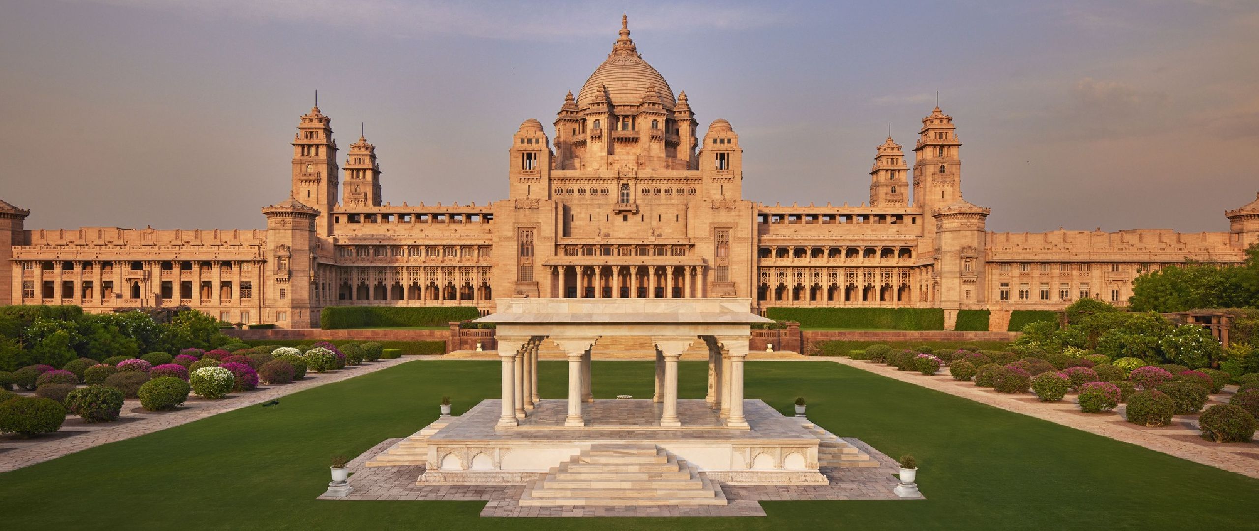 umaid bhawan palace