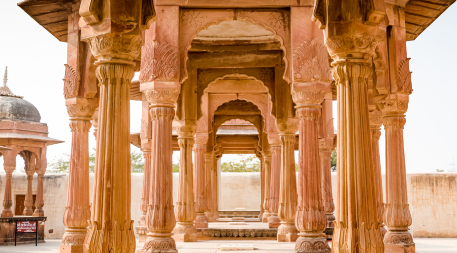 Bikaner Devi Kund Sagar