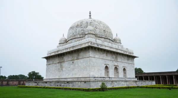 mandu tomb van hoshang shah 