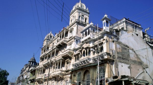 indore kanch ka mandir