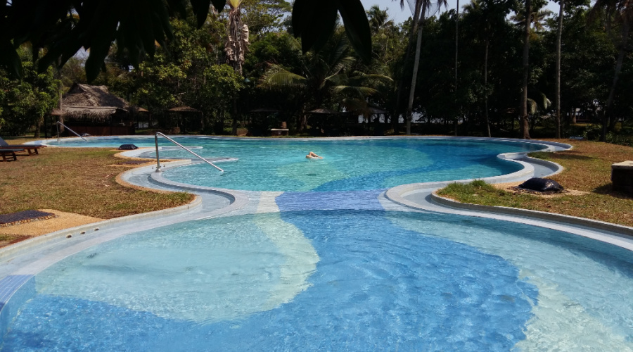 coconut lagoon resort